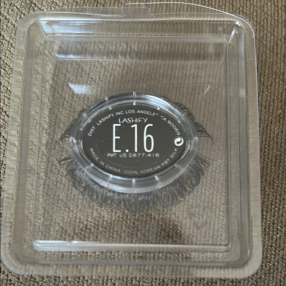 Lashify E.16 gossamer Eyelashes - Picture 1 of 1